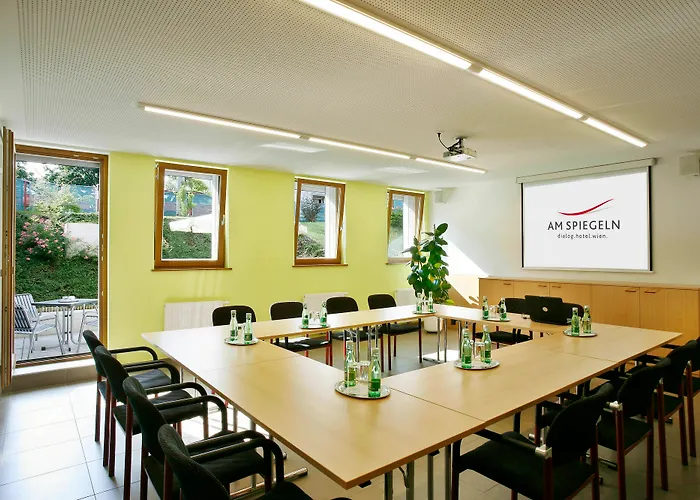 Am Spiegeln Dialog.hotel.wien Vienna